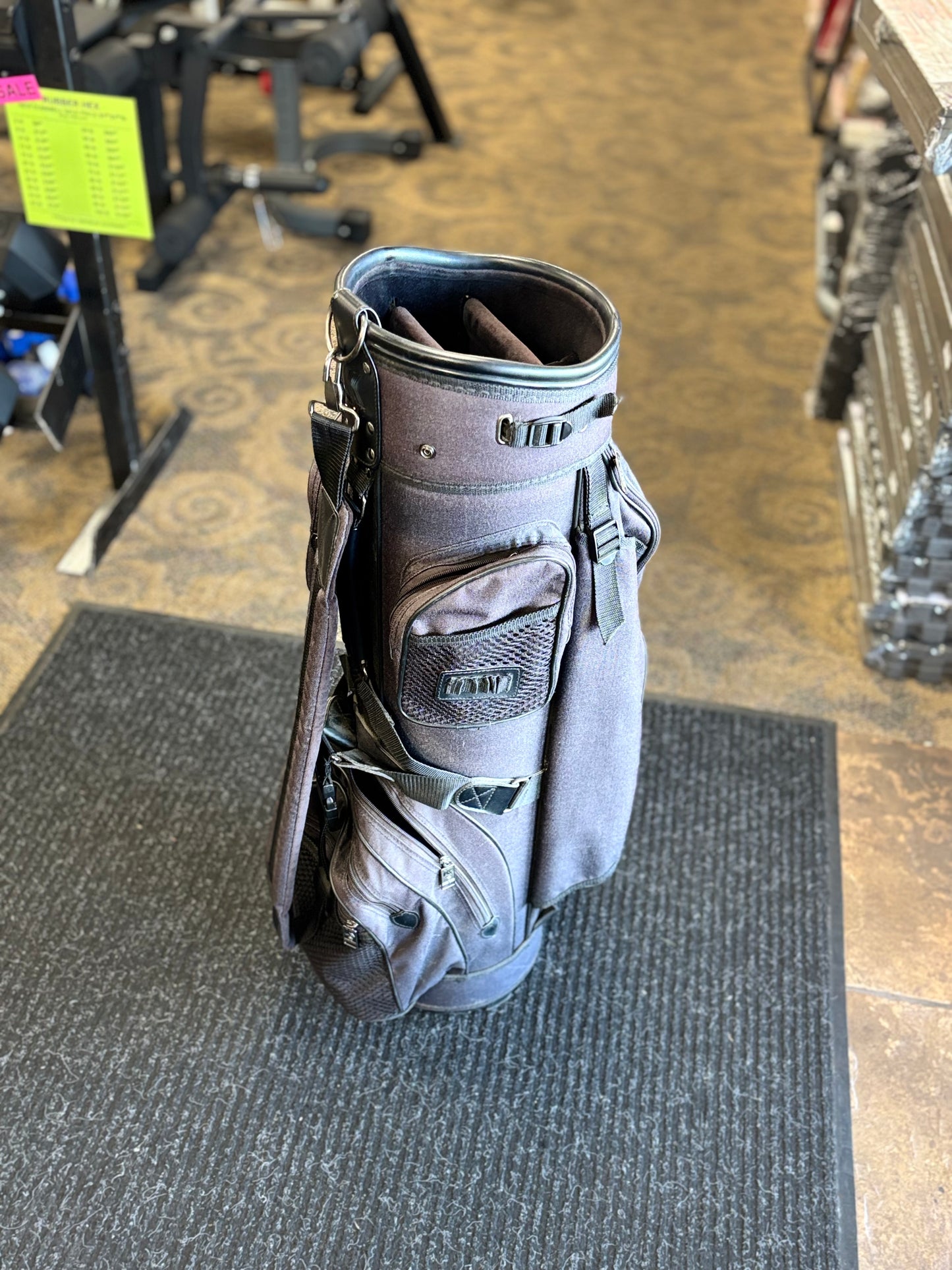 Knight Golf Bag (used)