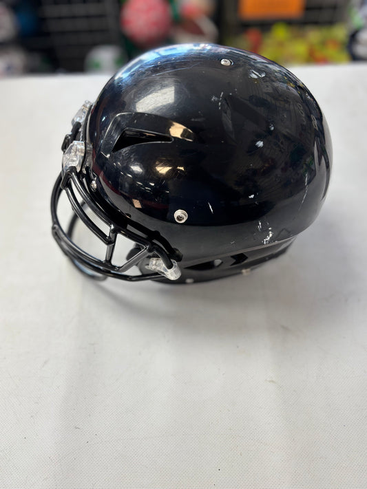 Schutt Vengeance A11 Youth 2024 Medium (used)