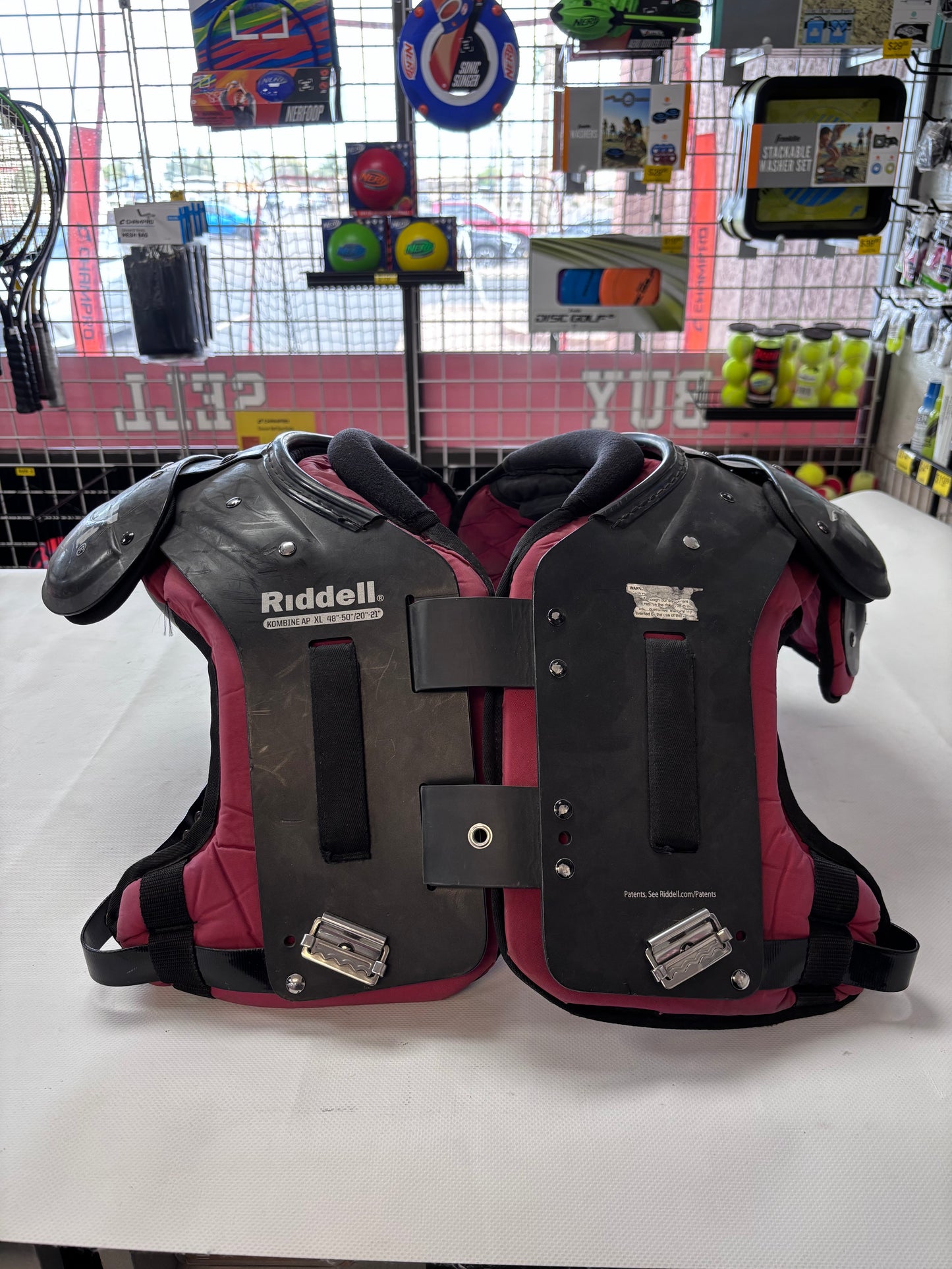 Riddell Kombine Adult XL Shoulder Pads (used)