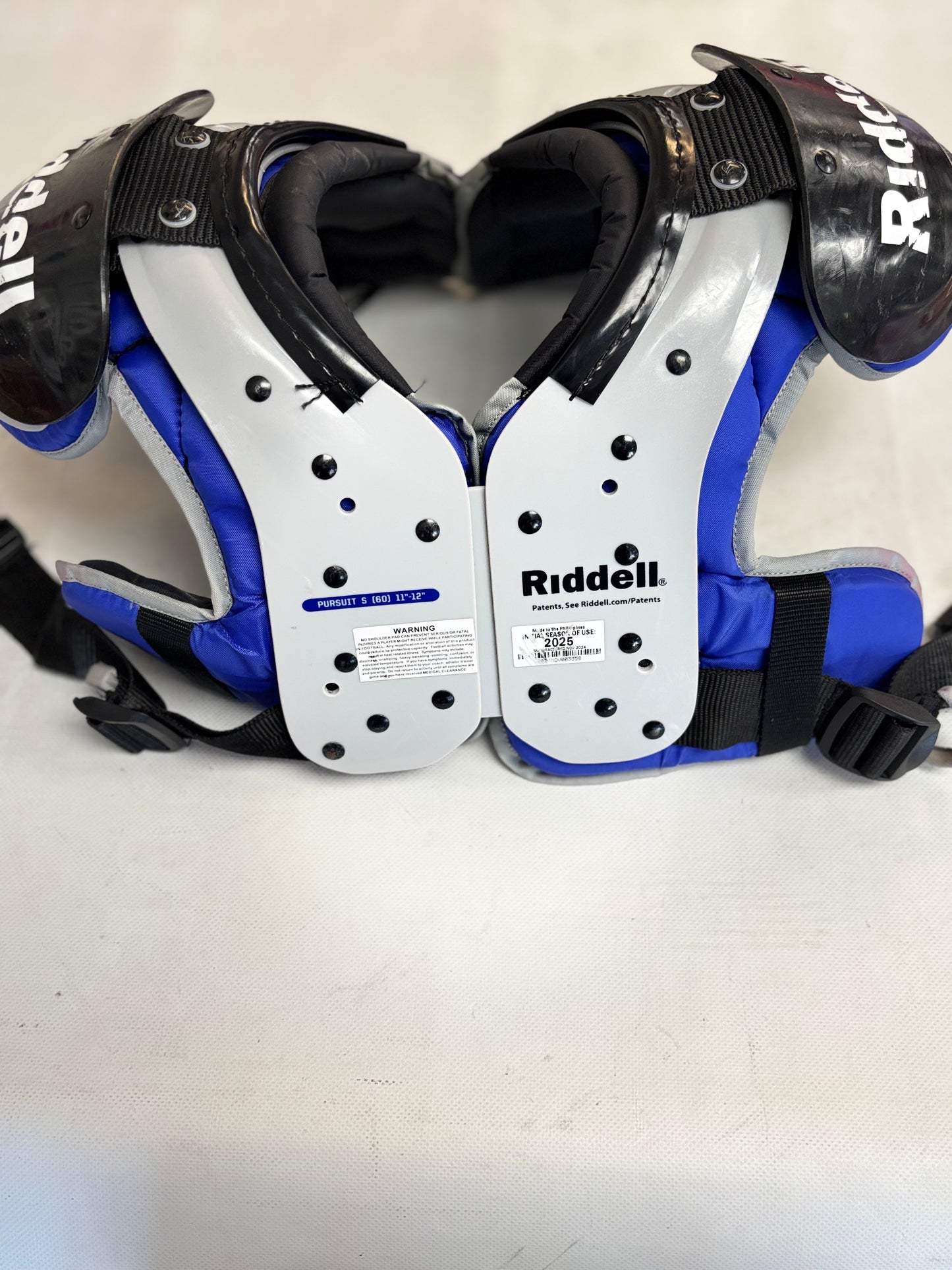 Riddell Pursuit Youth Small Football Shoulder Pads (used)