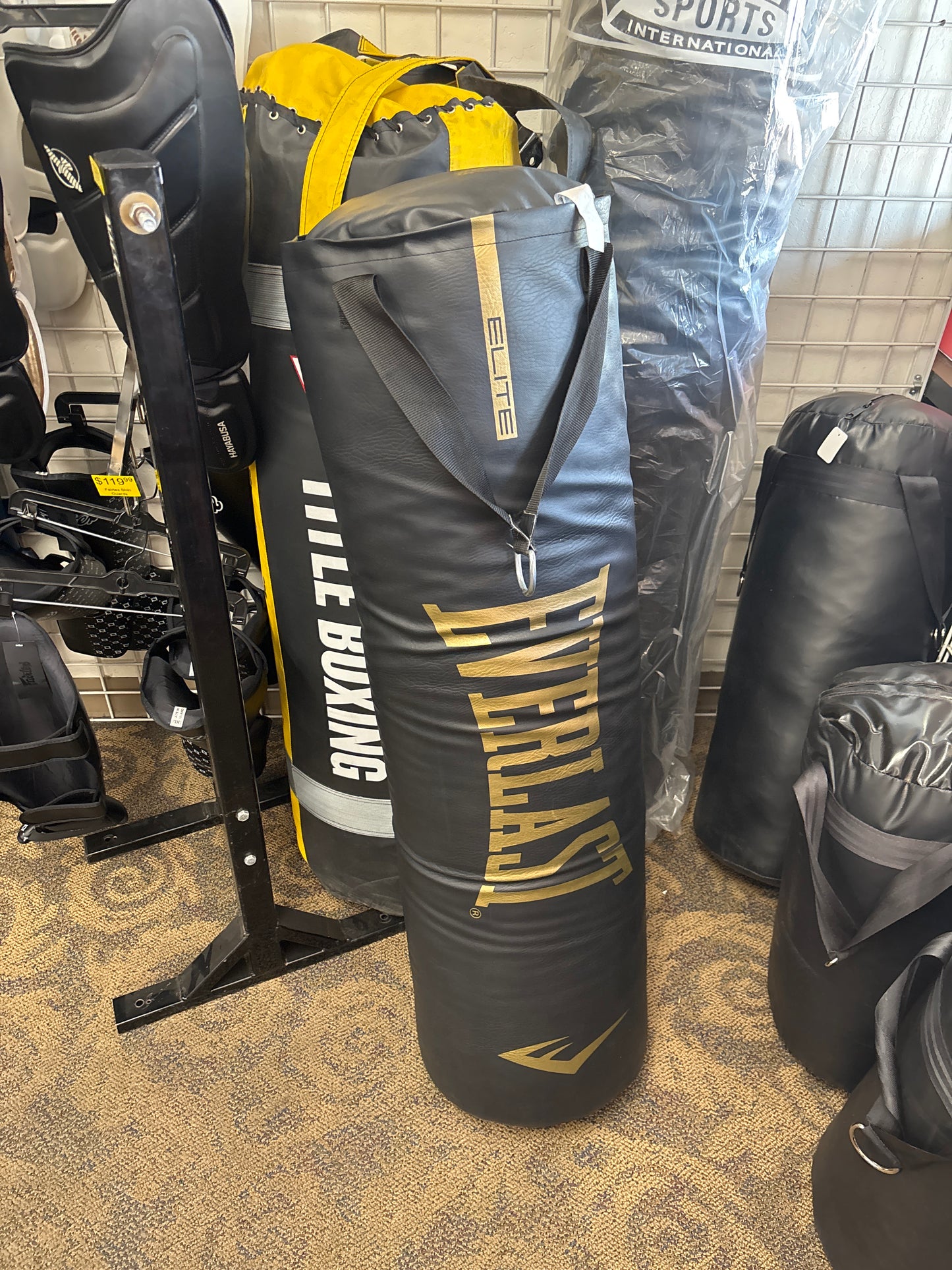 Used Elite Everlast 100lb Heavy Bag