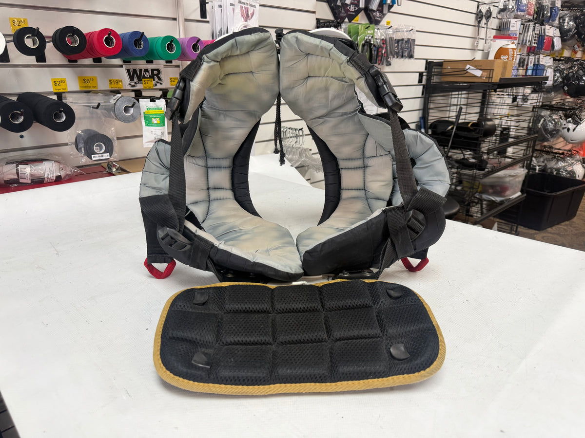 Riddell Warrior Shoulderpads Youth 2XL (used)