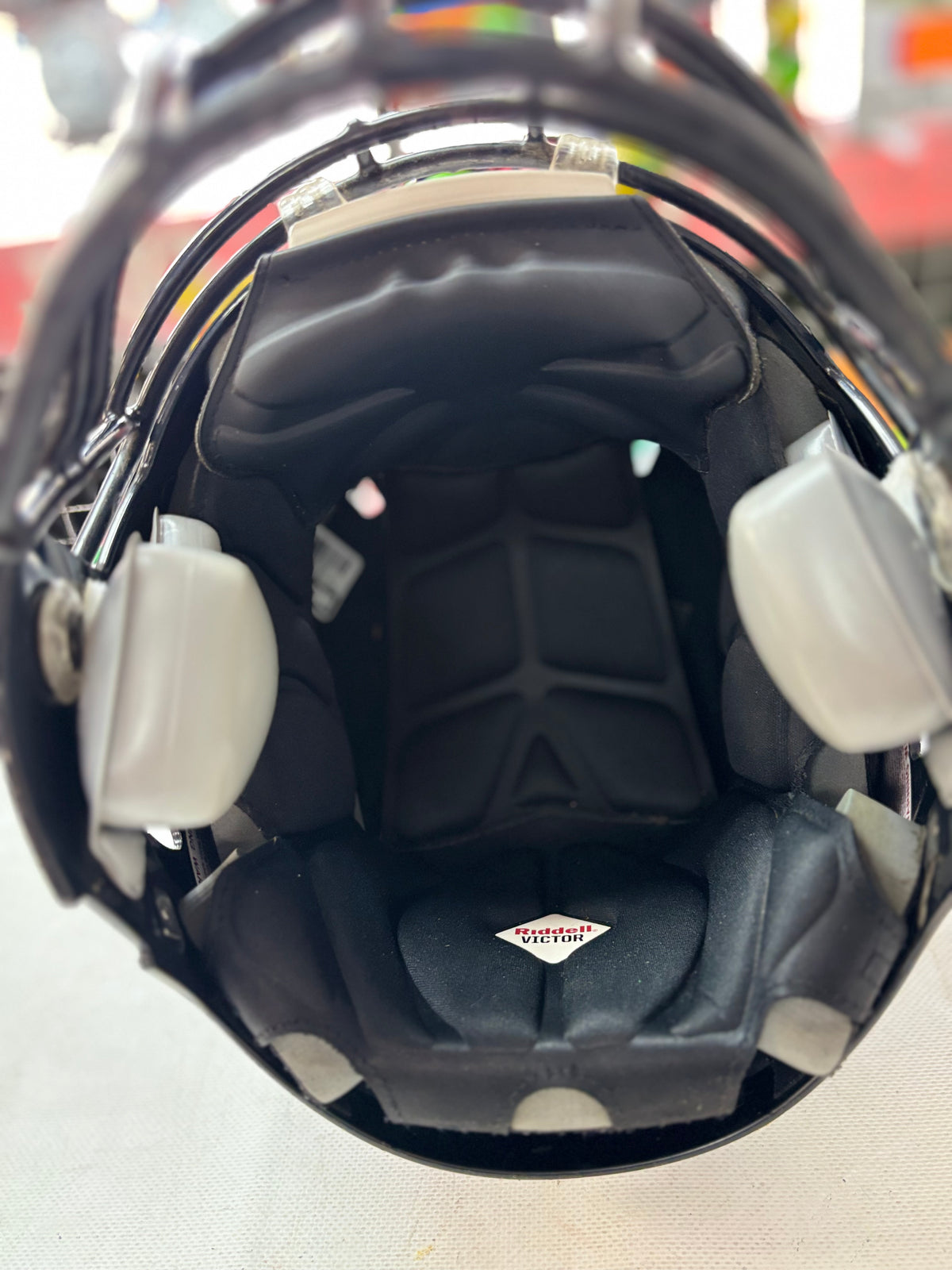 Riddell Victor-I 2023 Youth S/M Helmet (used)