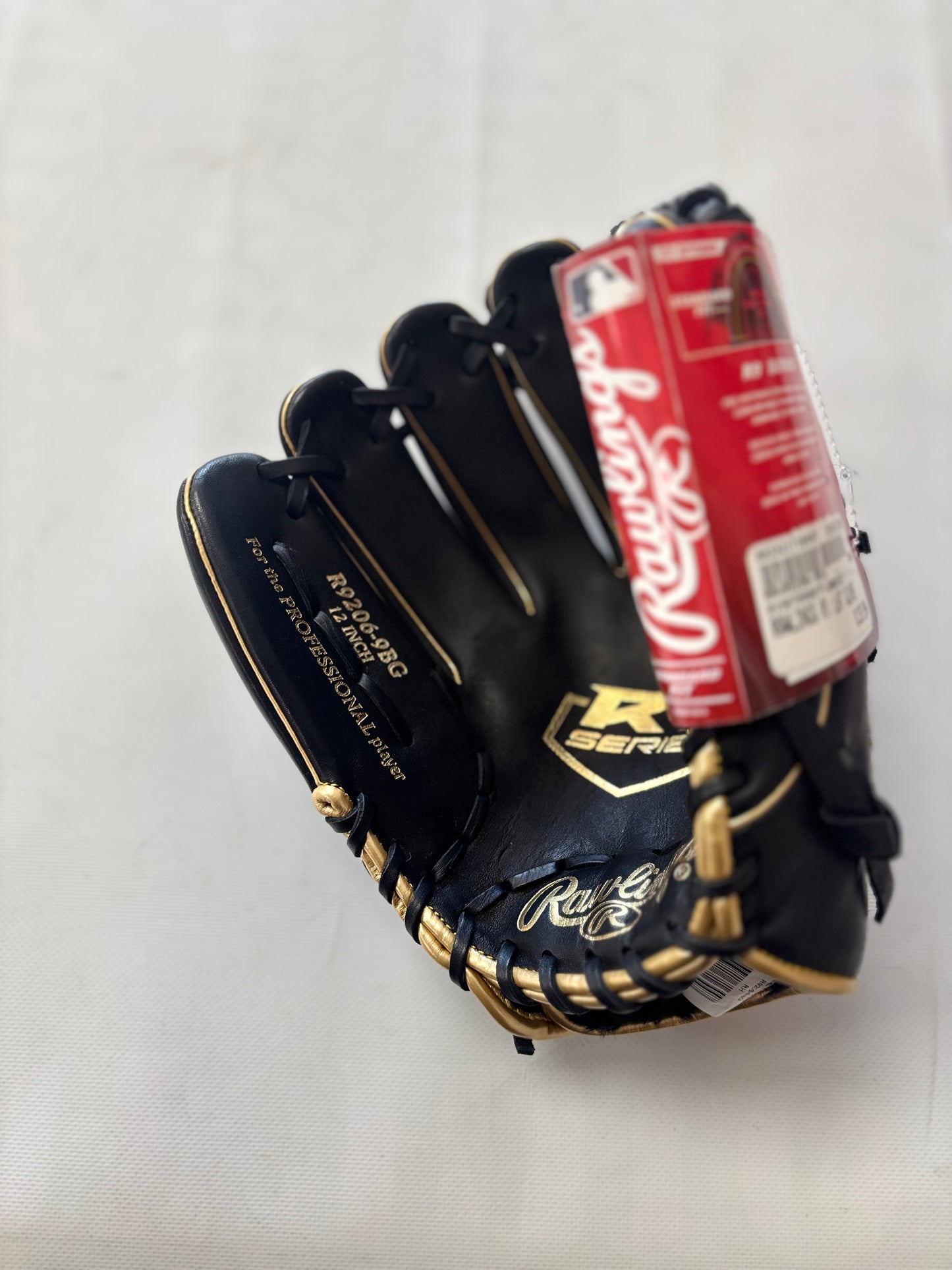 Rawlings R9 Series 12-inch baseball glove