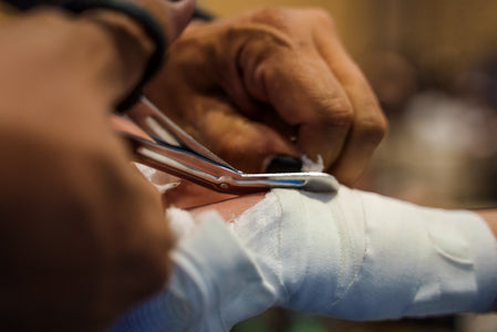 TITLE Boxing Super Titanium Corner Scissors