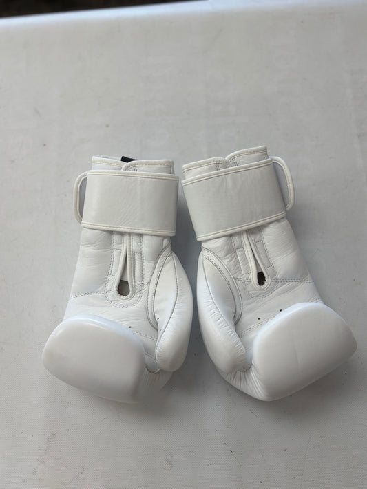 Caged Boxing Gloves - 14oz (used)