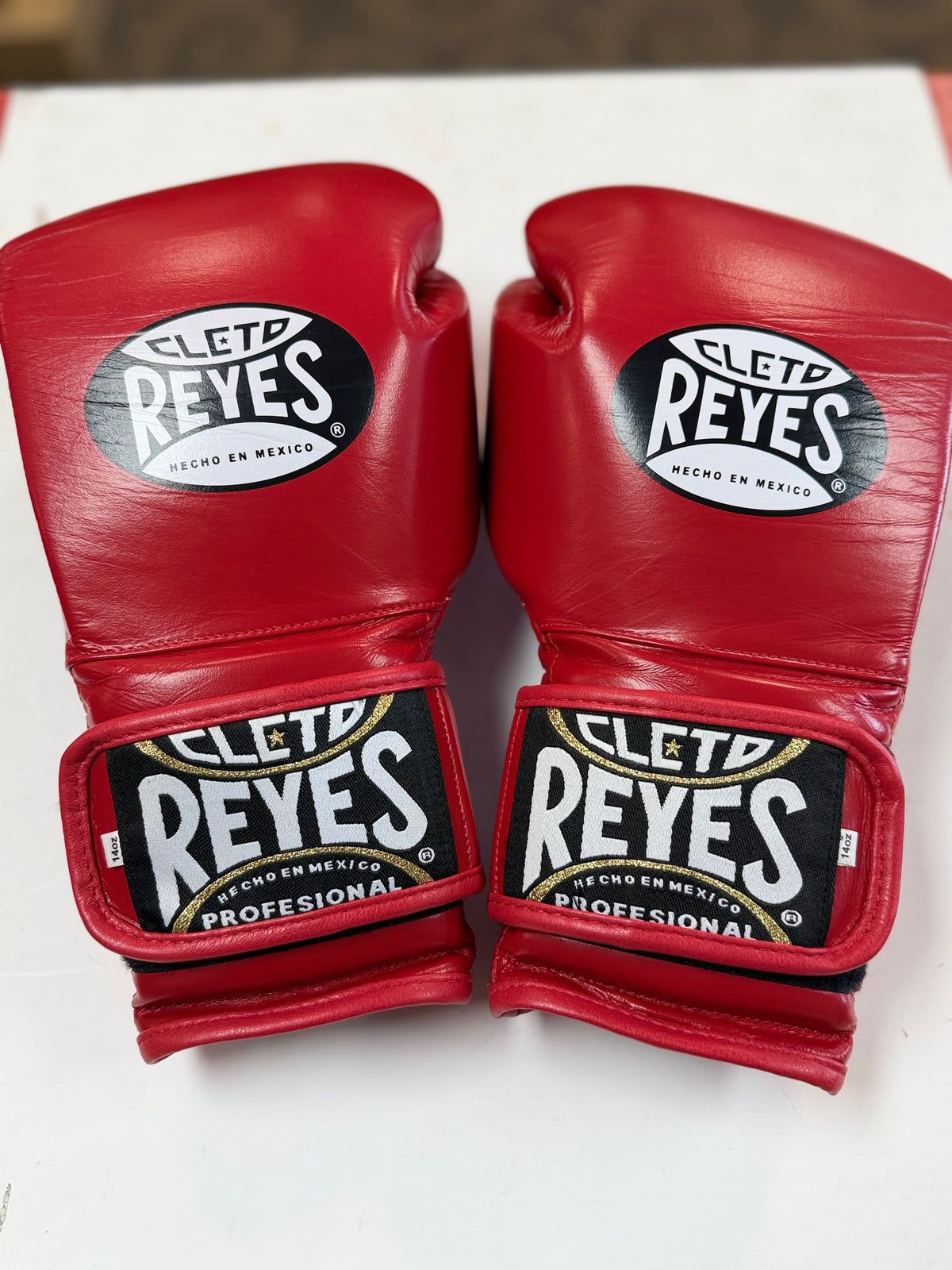 Cleto Reyes 14oz Velcro Boxing Gloves (used)