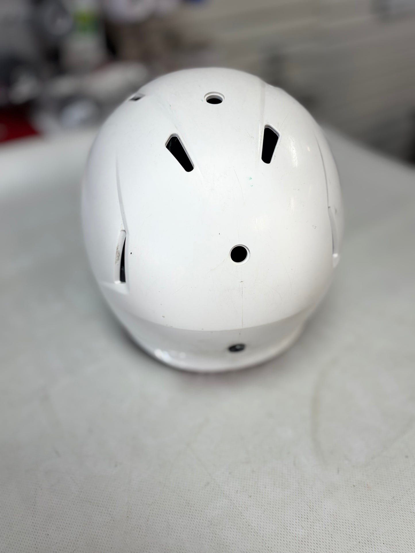 2024 Riddell Victor I Youth Small/Medium Football Helmet (used)
