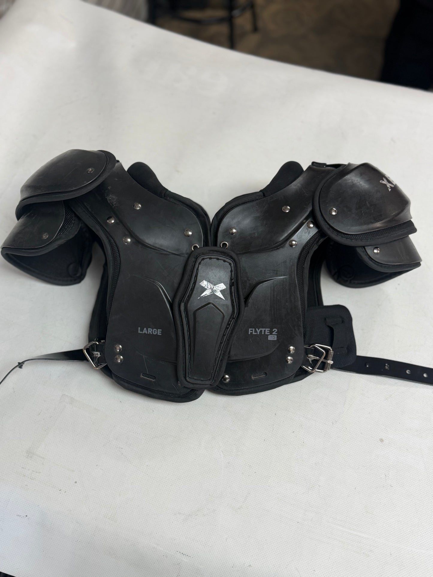 Zenith Flyte 2 Youth Large shoulder Pads (used)