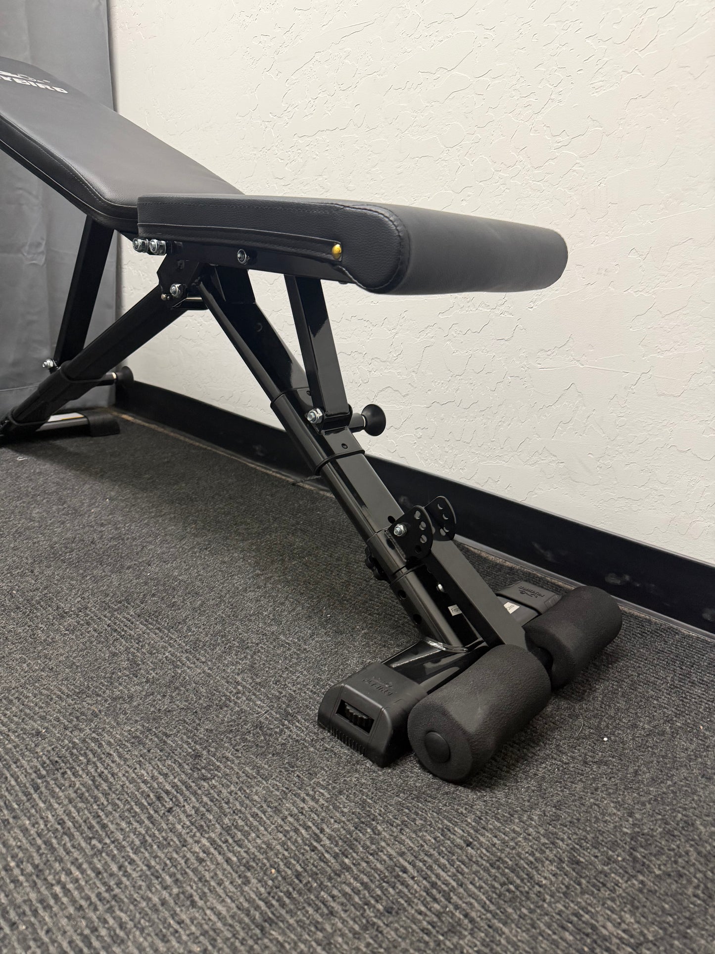 Fly bird Adjustable Weight bench (used)