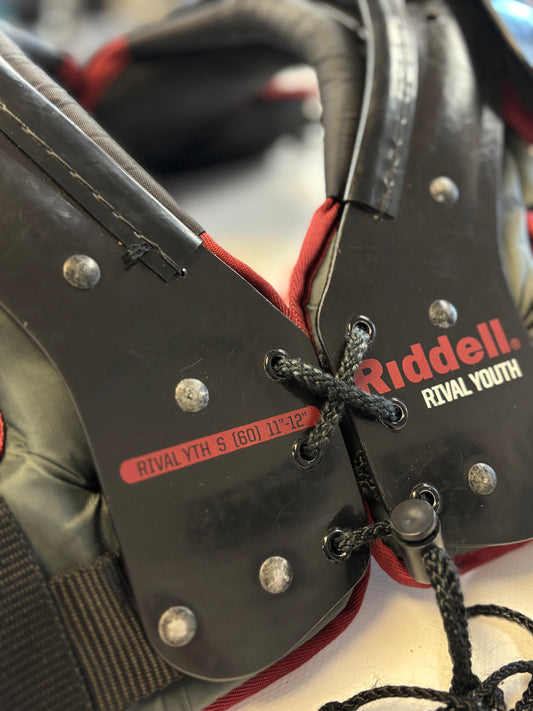 Riddell Rival Shoulder Pads- Youth Small (used)