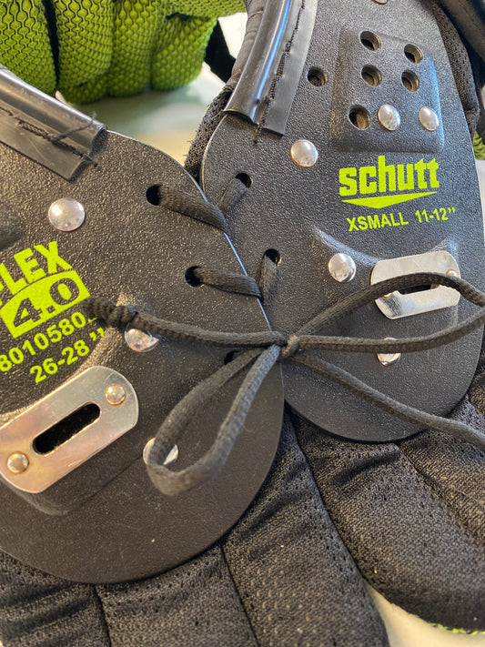 Schutt YFlex 4.0 Shoulder Pads - Youth XSmall (used)