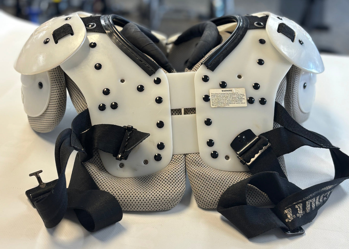 Schutt Shoulder Pads- Youth Medium (used)