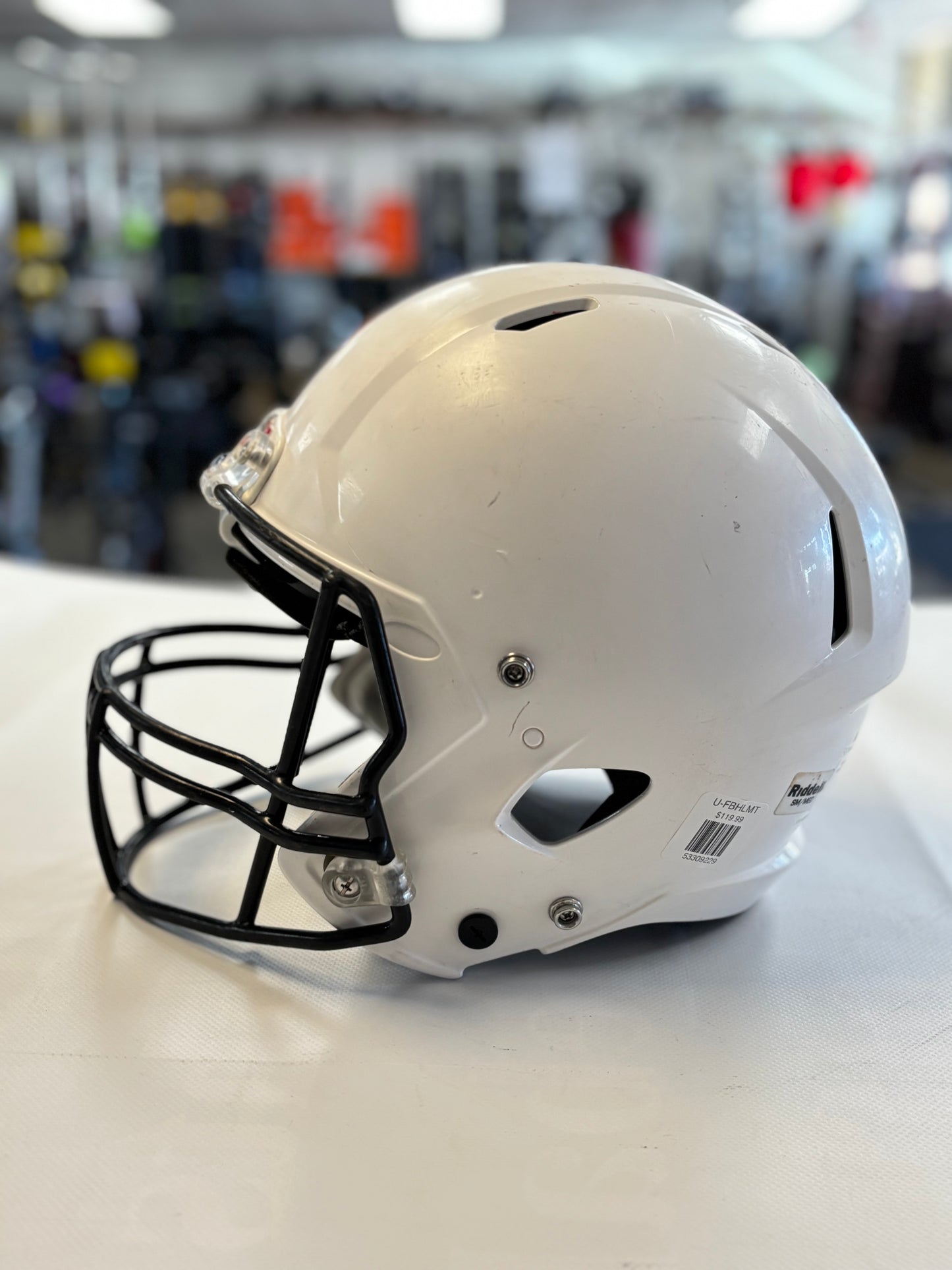 Riddell Victor-I 2023 Football Helmet- Youth S/M (used)