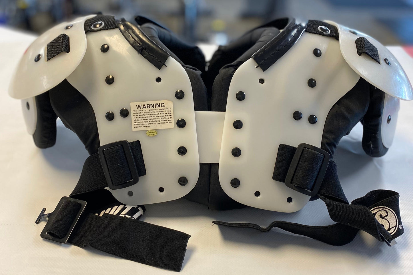 Schutt Shoulder Pads - Youth XSmall (used)