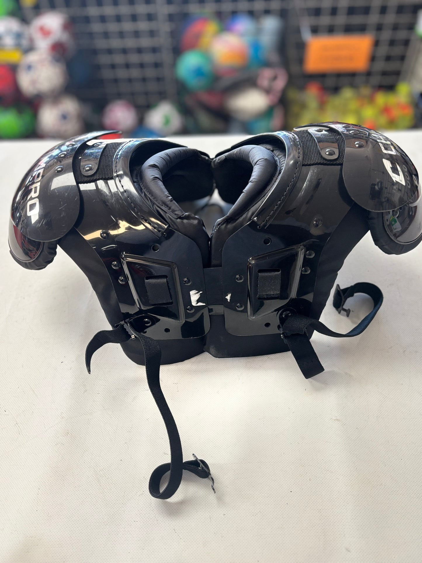 Champro Gauntlet Shoulder Pads Youth Medium (used)