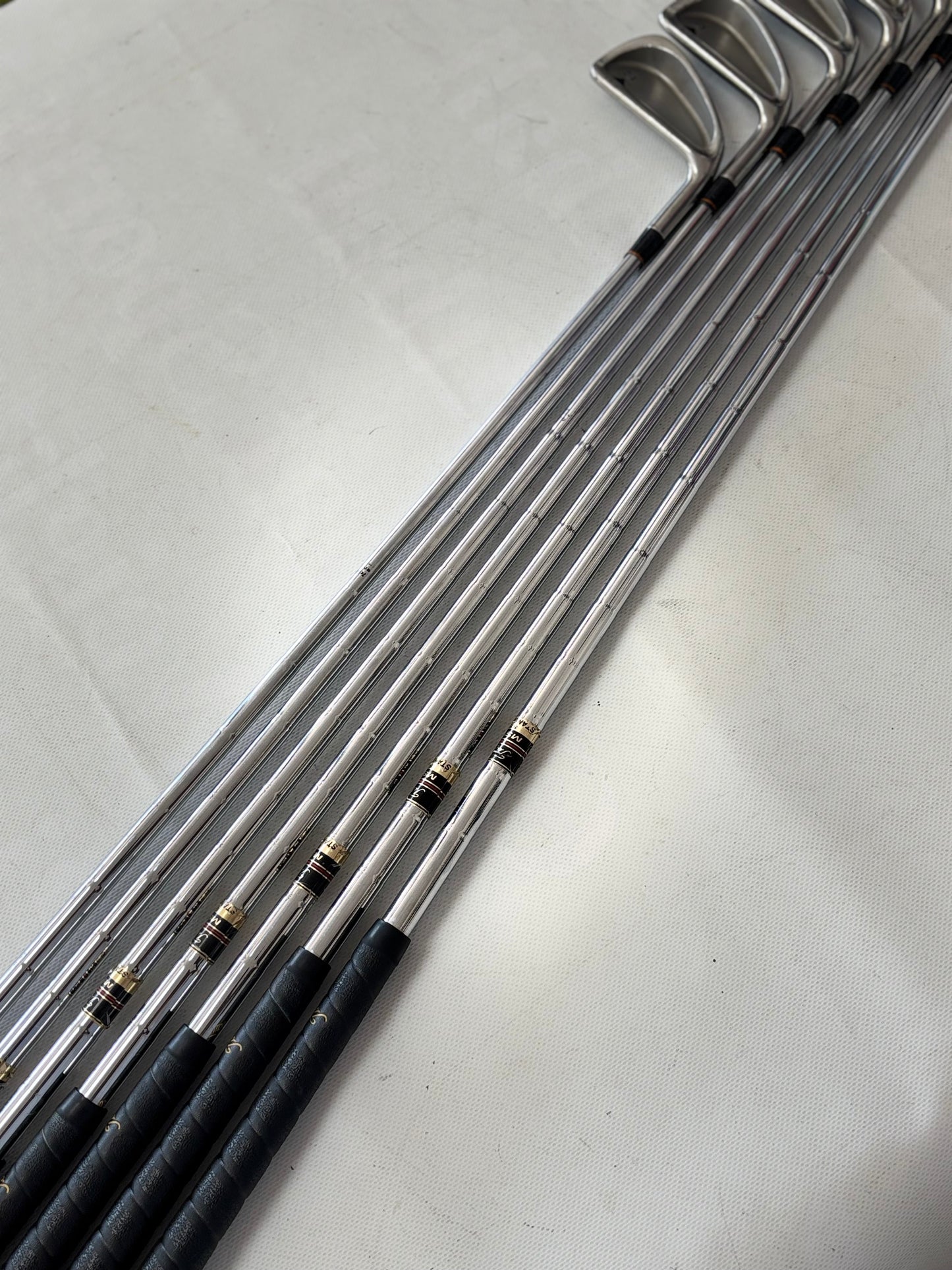 Titleist DCI irons 3-7, 9, PW Right Hand (used)