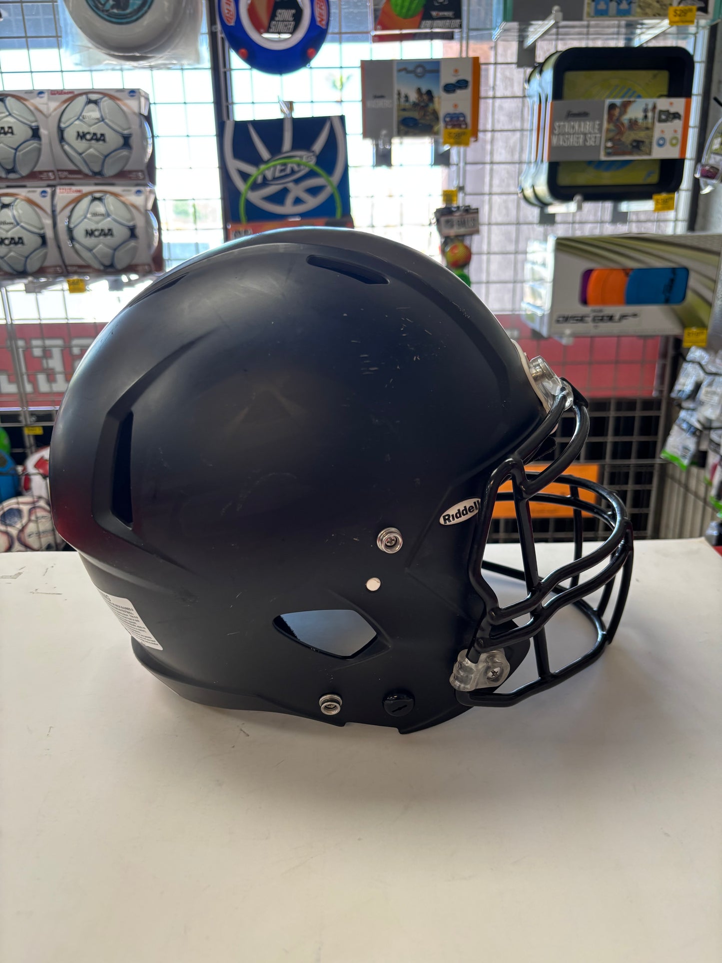 Riddell Victor-I 2025 Youth L/XL Football Helmet - Matte Black (used)