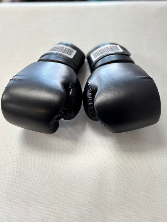 Superare Finisher Boxing Gloves 10oz
