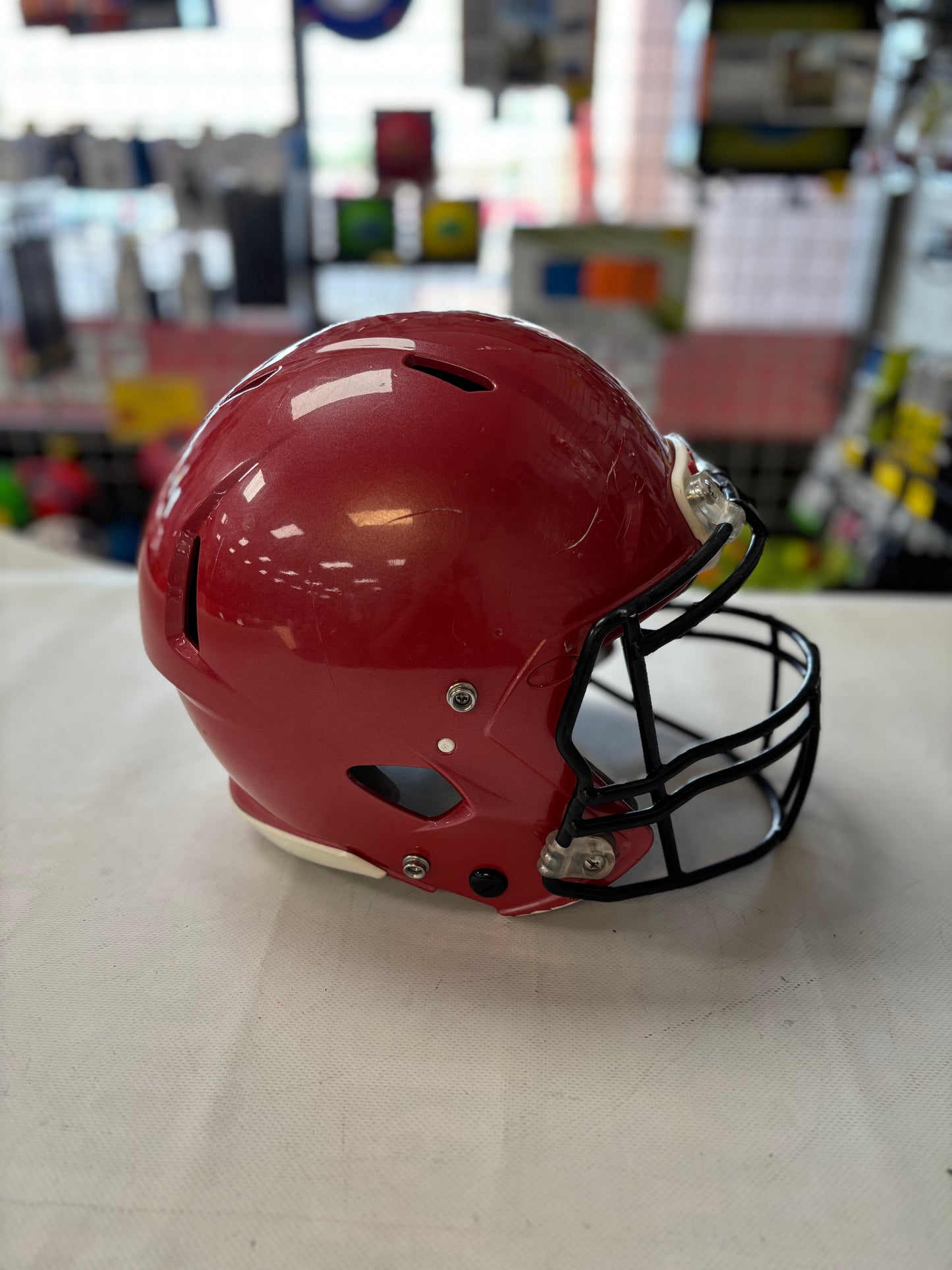 Riddell Speed Classic 2022 Youth Medium - Red (used)