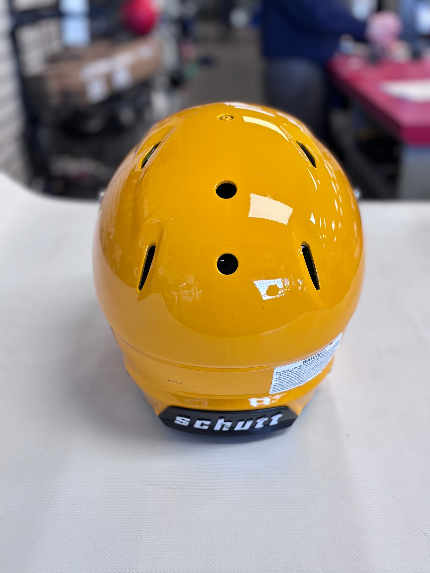 Schutt Vengeance 2017 Youth Medium Football Helmet (used)