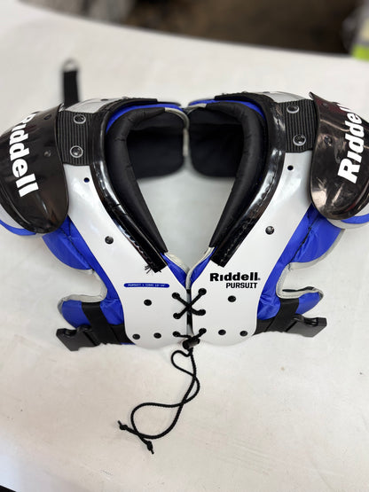 Riddell Pursuit Youth Large Football Shoulder Pads (used)