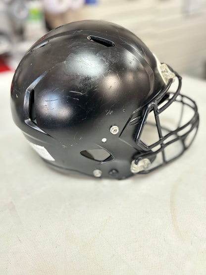2021 Riddell Victor Youth Small/Medium Football Helmet (used)