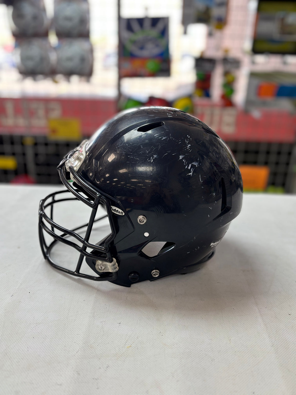 Riddell Victor-I 2023 Youth S/M Helmet (used)