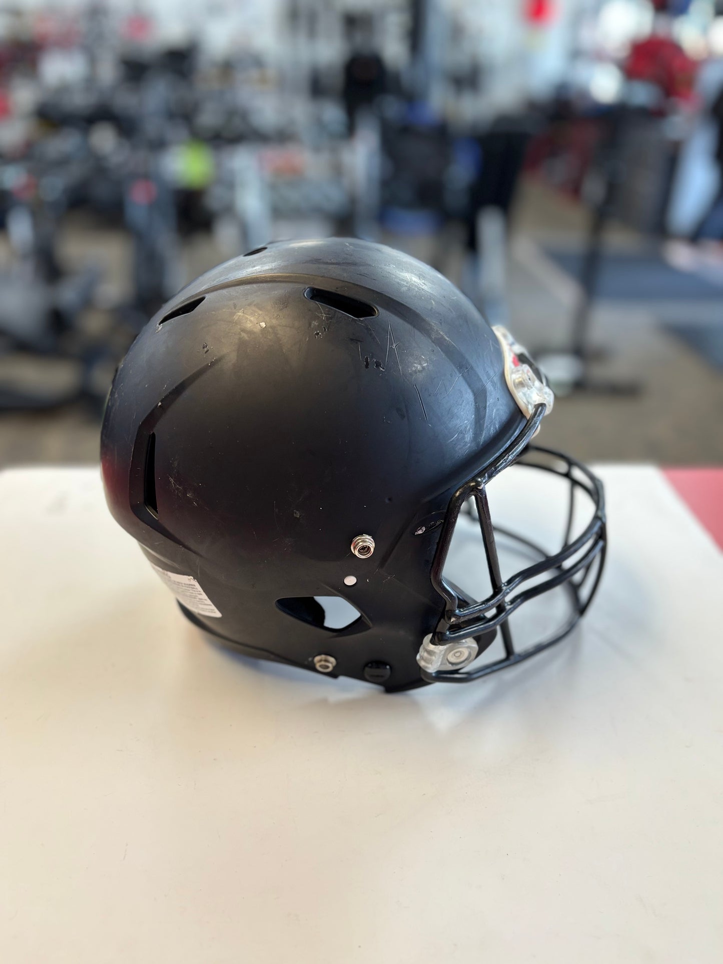 Riddell Victor Youth Medium 2021 (used)
