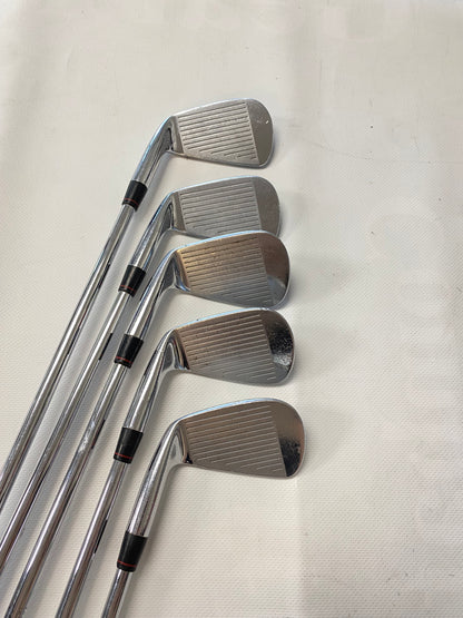 Nike Victory Red Forged Cavity Right Hand Irons Set (4,5,6,9,PW) (used)