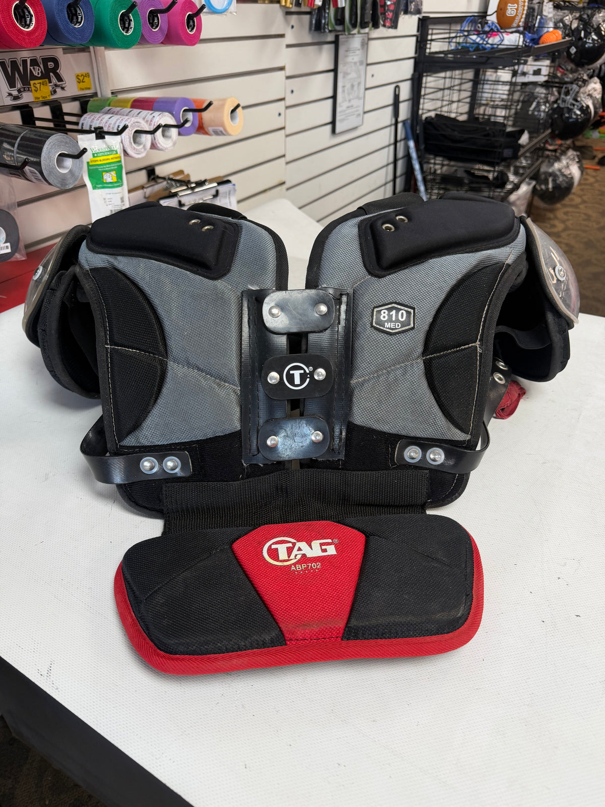 TAG Alt Shoulder Pads Adult Medium