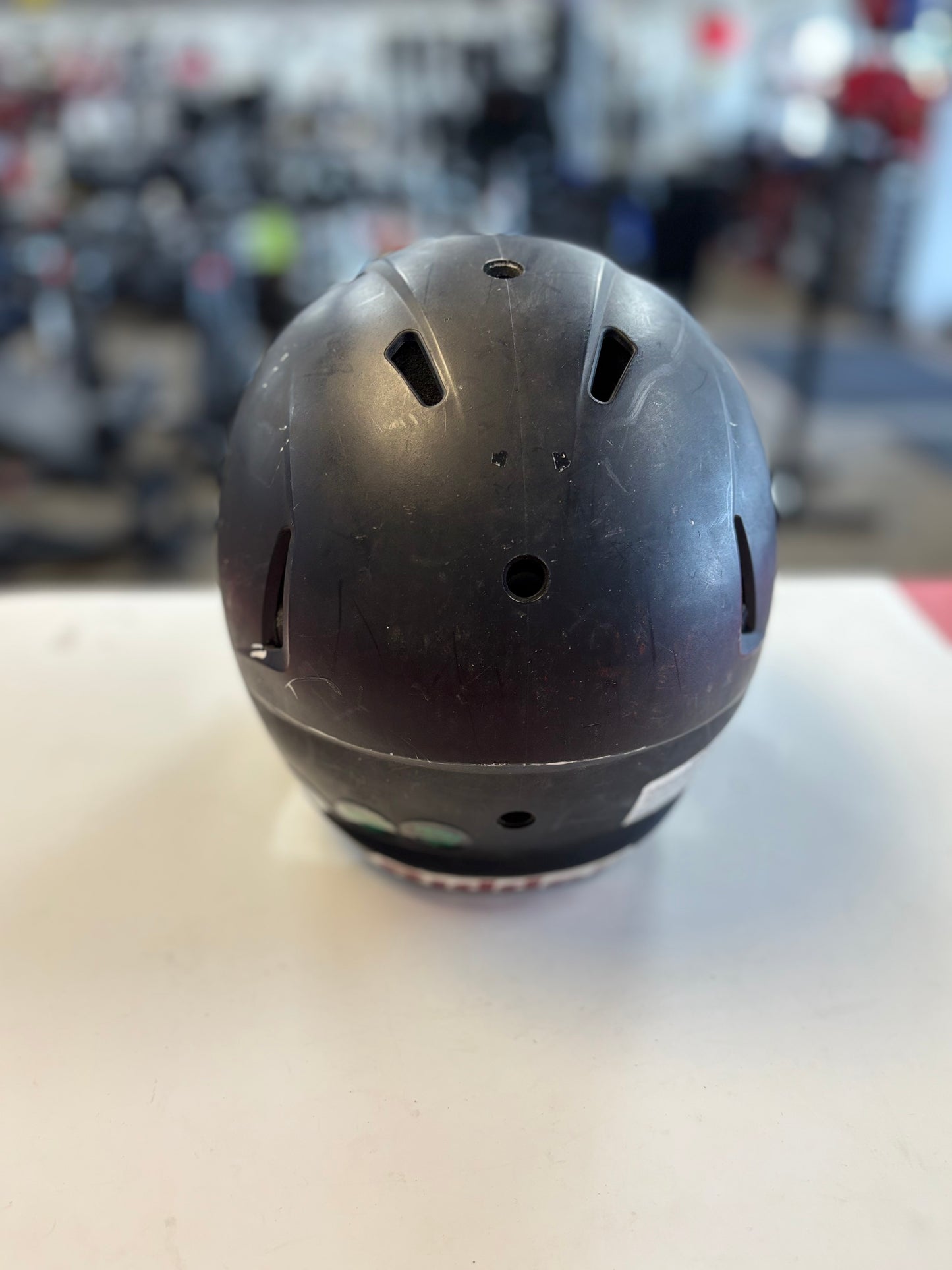 Riddell Victor 2021 Youth Medium Football Helmet (used)