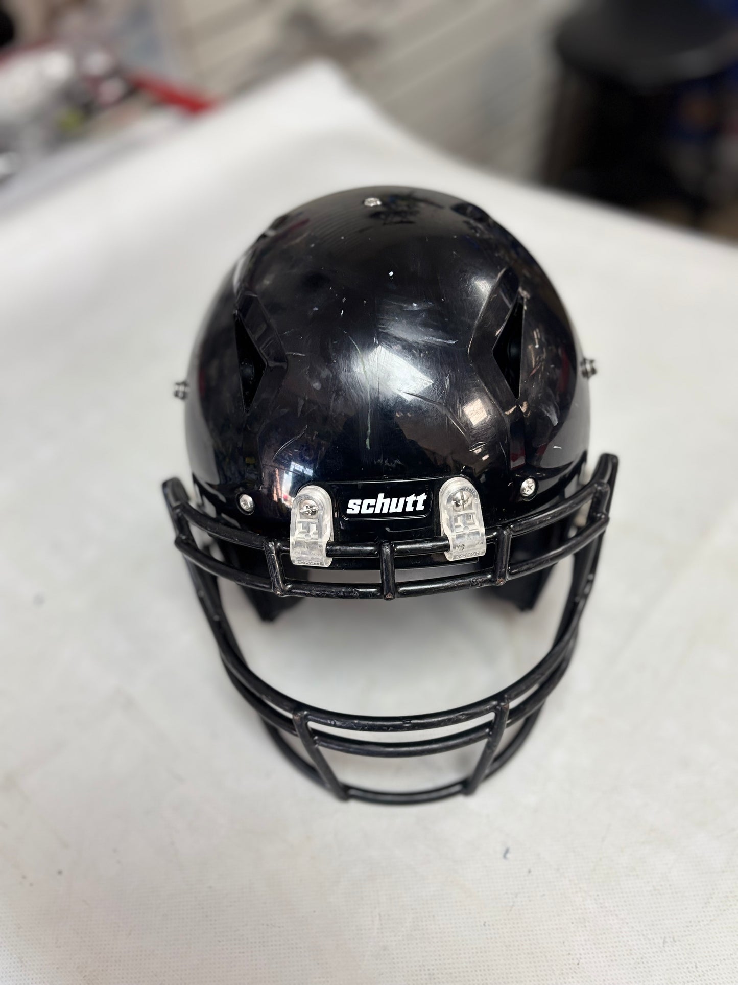 2024 Schutt Vengeance A11 Youth Large Football Helmet