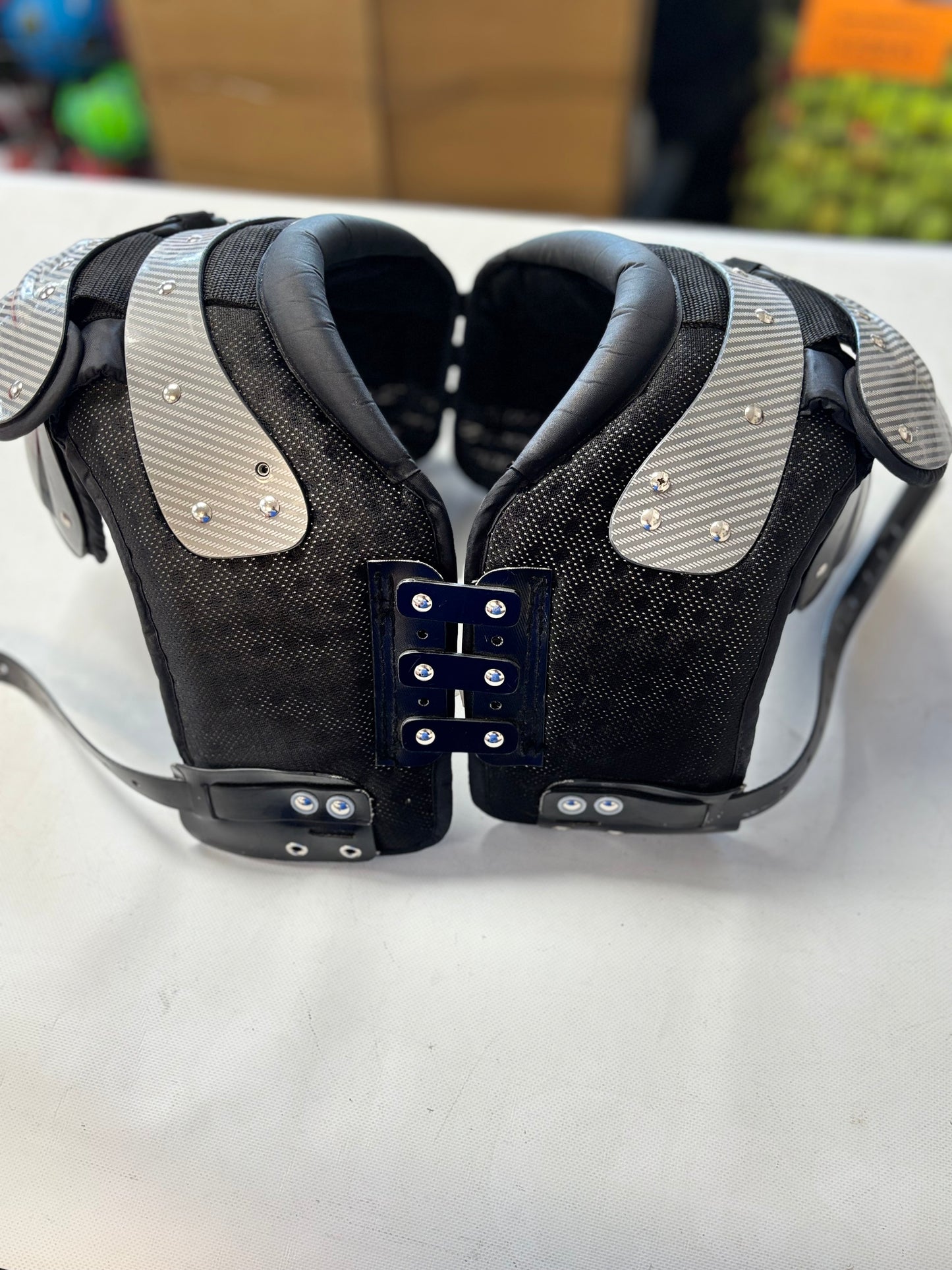 Gear Pro-Tec Z-Cool Football Shoulder Size Large