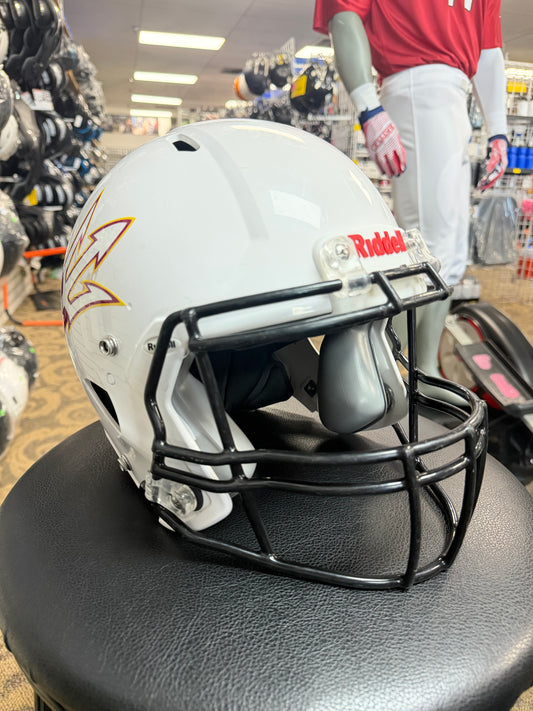 Victor Riddell Youth Football Helmet Size Small / Medium
