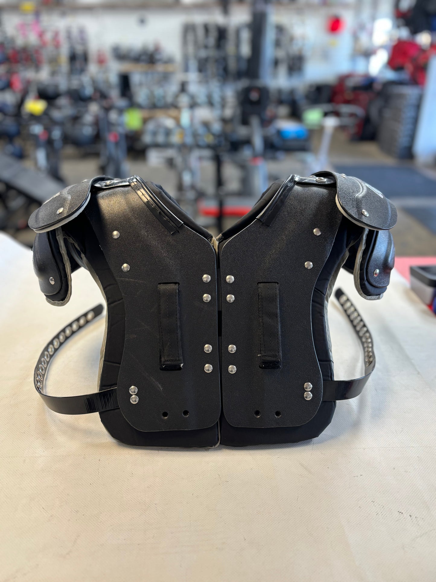 Douglas D2 17”-18” Adult Small Shoulder Pads (used)