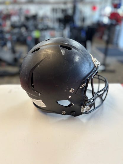 Riddell Victor 2021 Youth Medium Football Helmet (used)