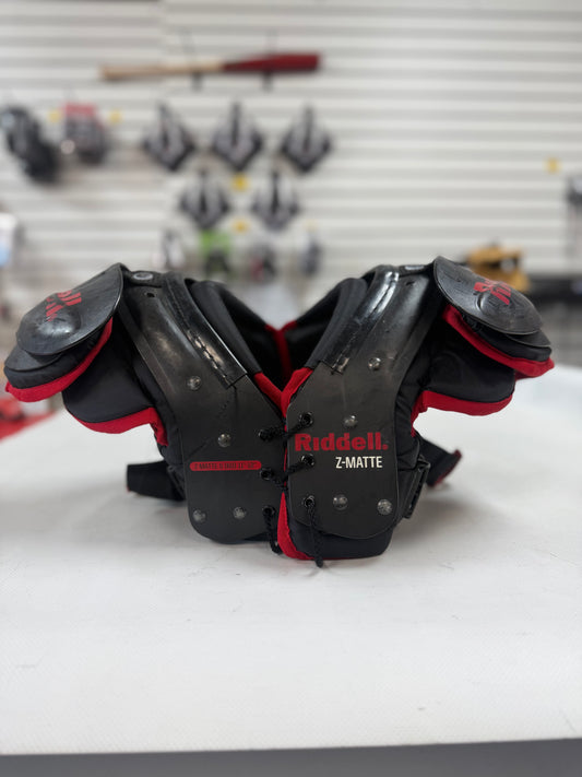 Riddell Z-Matte Youth Small Shoulder Pads (used)