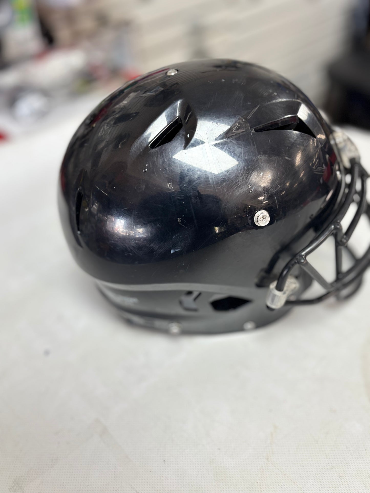 2024 Schutt Vengeance A11 Youth Large Football Helmet