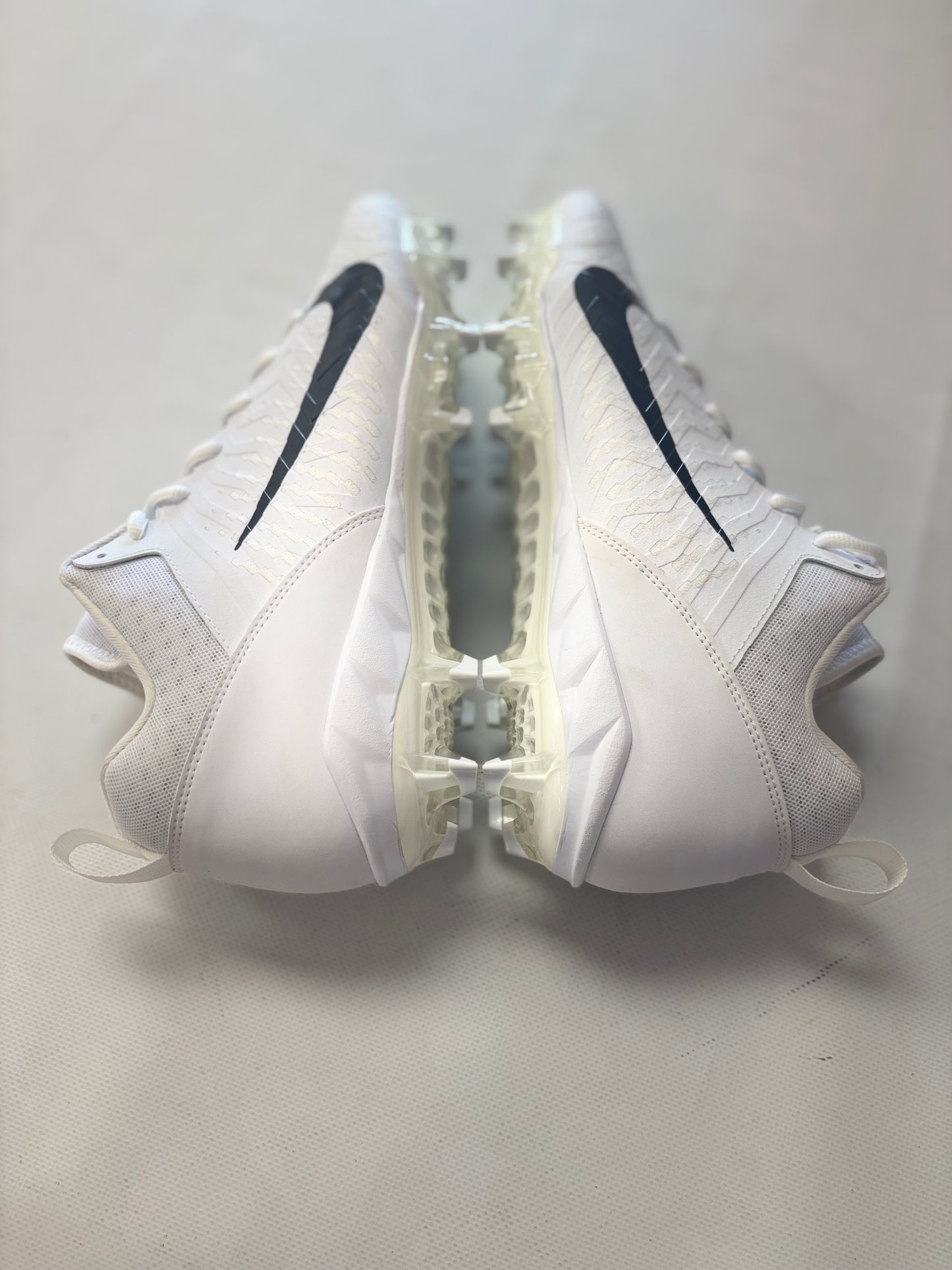 Alpha Menace Pro 2 Low P Football Cleats size 10.5