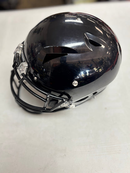 2024 Schutt Vengeance A11 Youth Medium Football Helmet