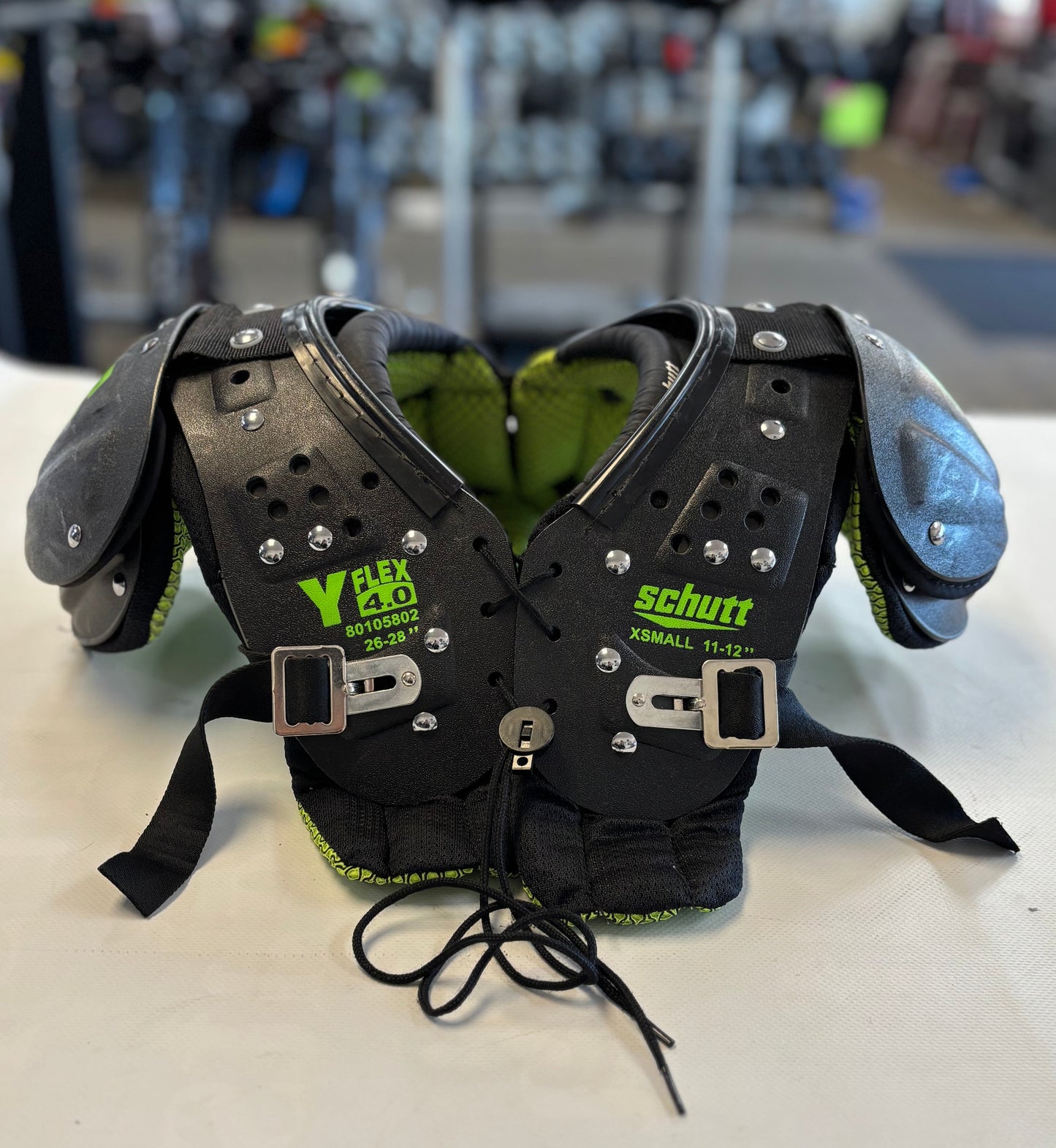 Schutt Y Flex 4.0 Youth XSmall Shoulder Pads (used)