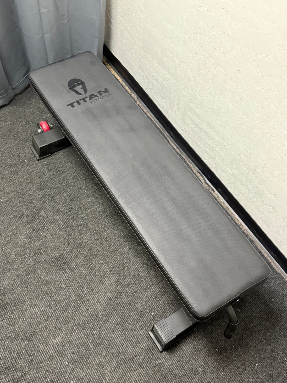 Titan Flat Bench , Used (Portable)