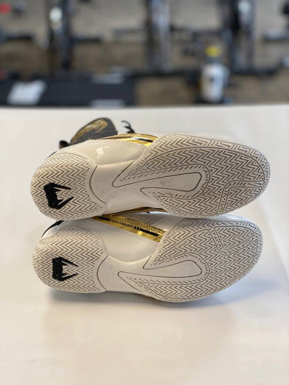 Venum Elite Boxing Shoes - Size 6.5 (Used)