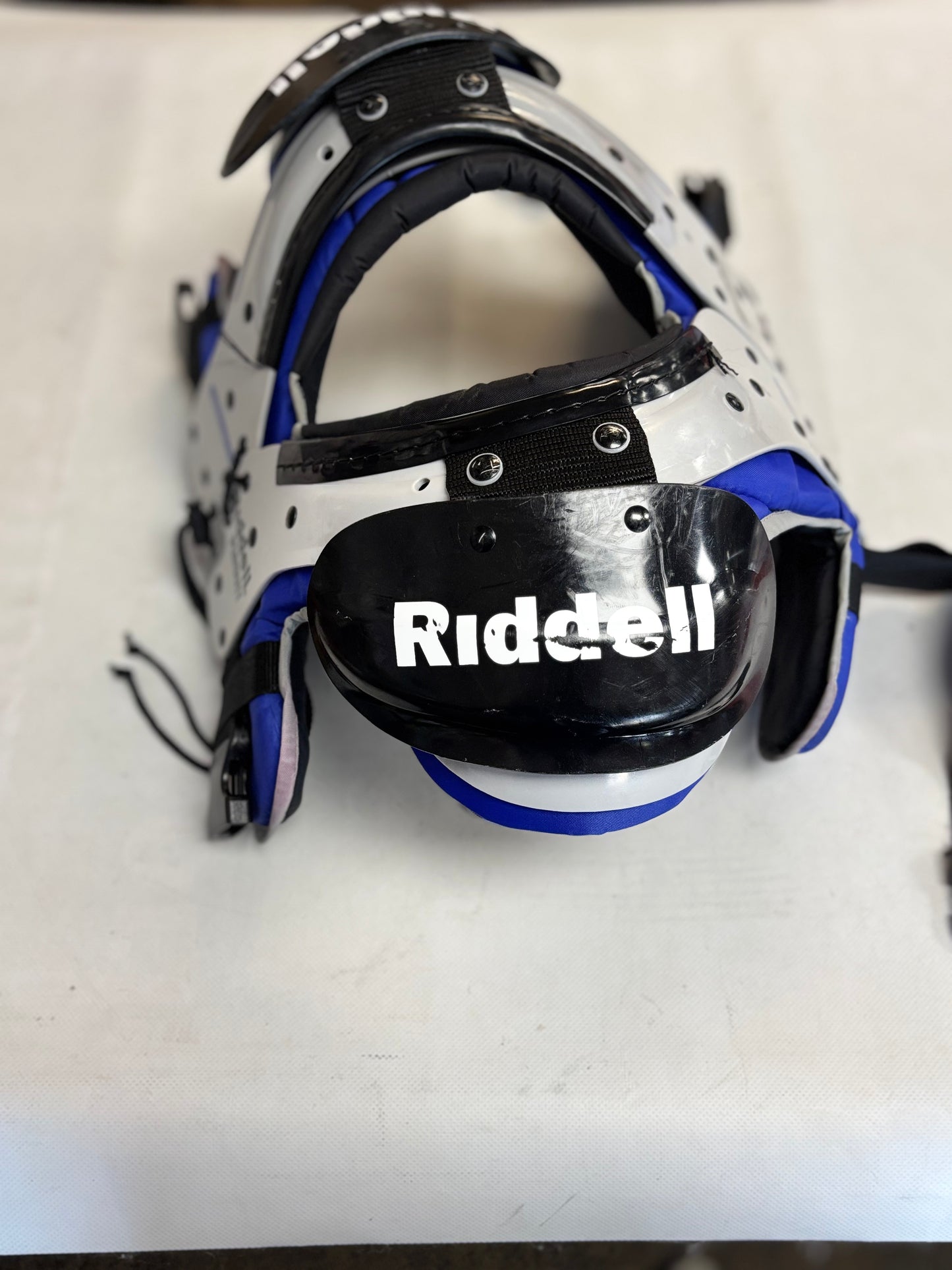 Riddell Pursuit Youth Small Football Shoulder Pads (used)