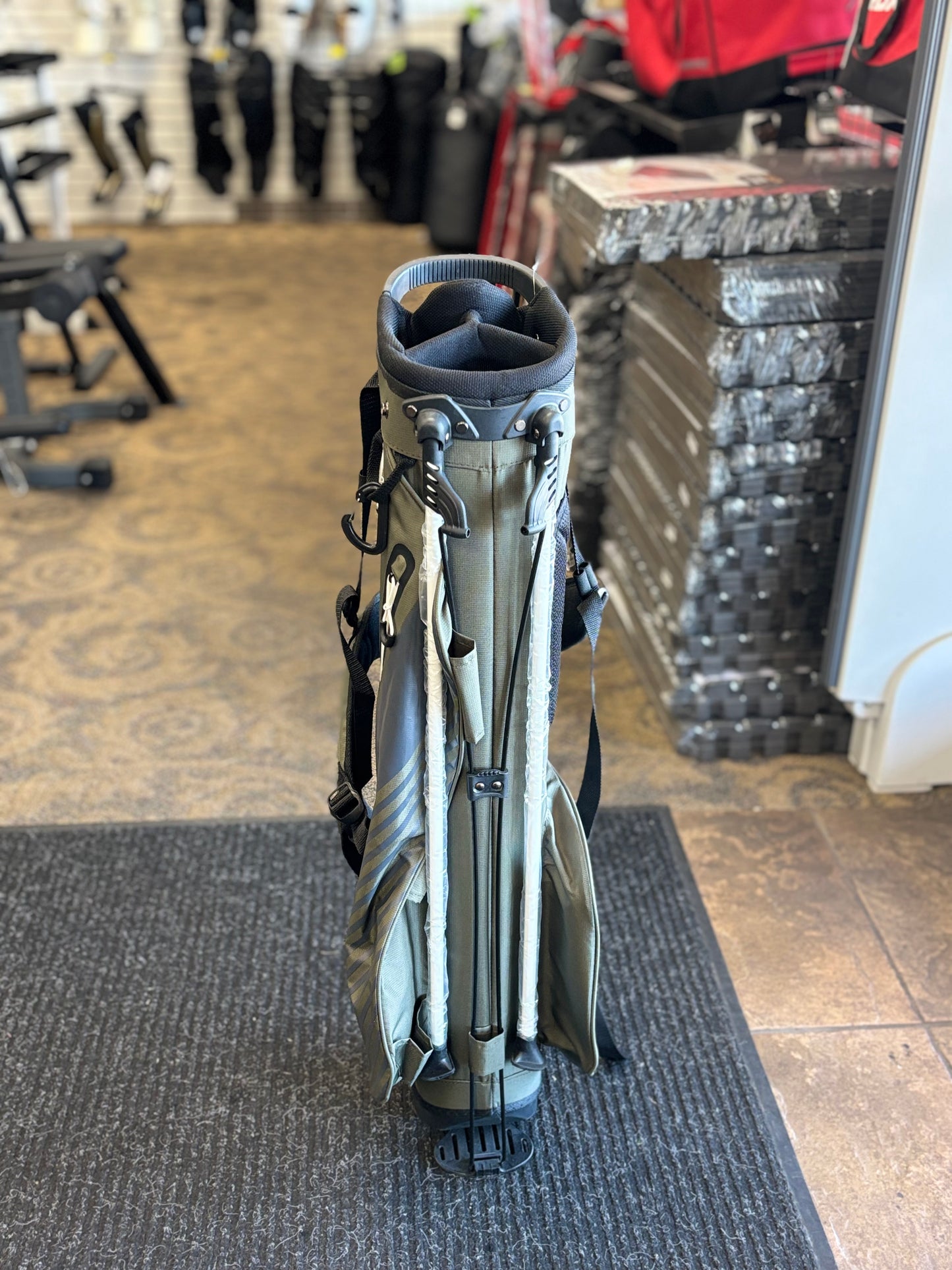 Club Champ Golf Stand Bag (like new)