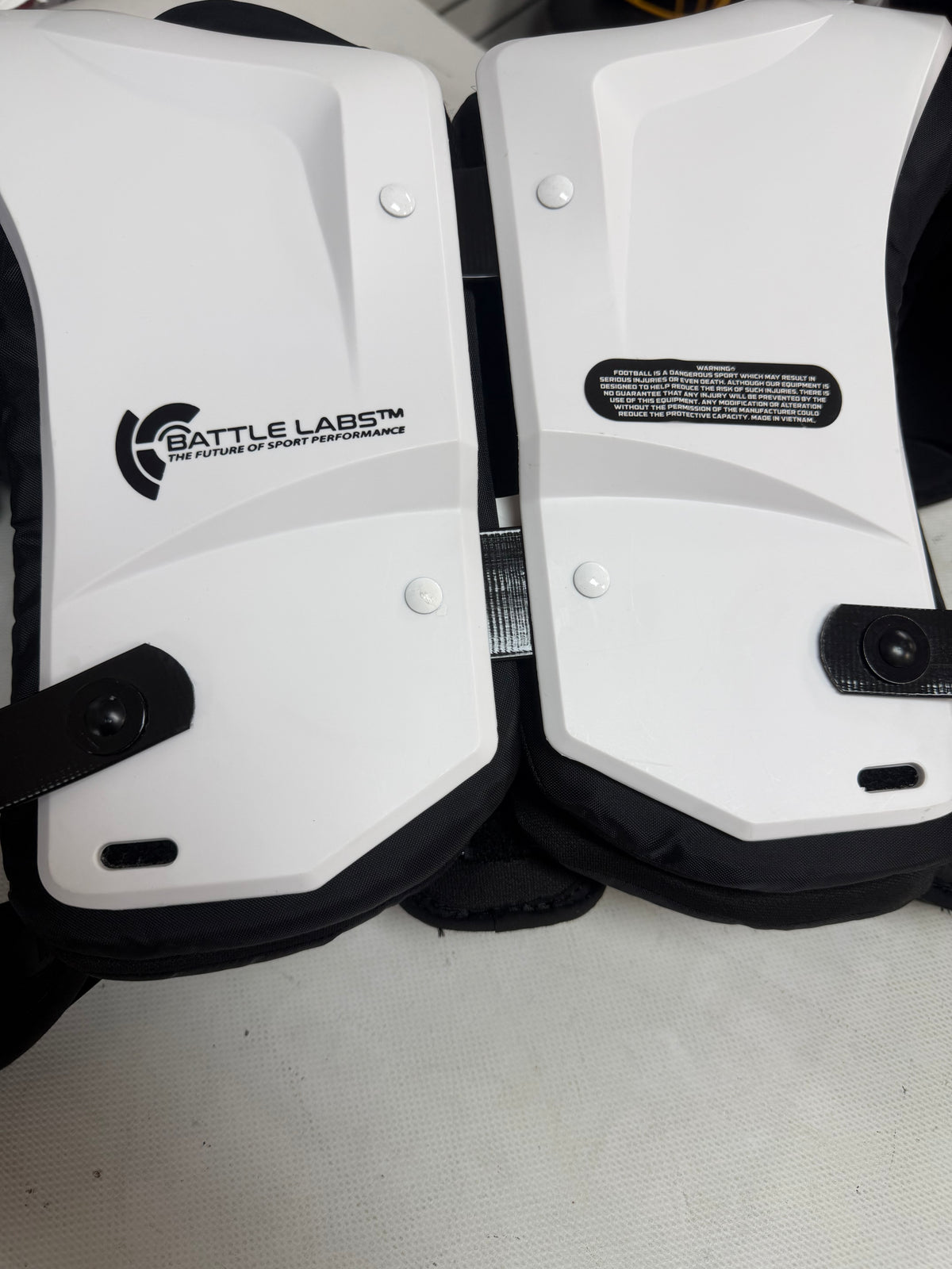 Battle Defender Adult Small Shoulderpads (used)