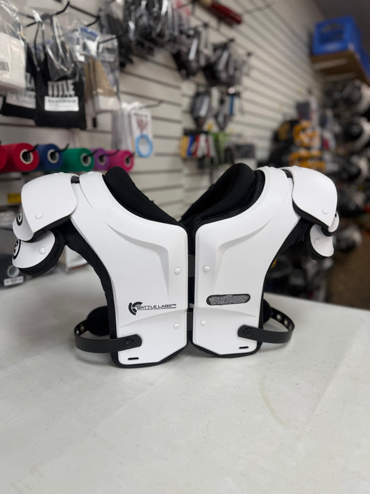 Battle Defender Adult Small Shoulderpads (used)