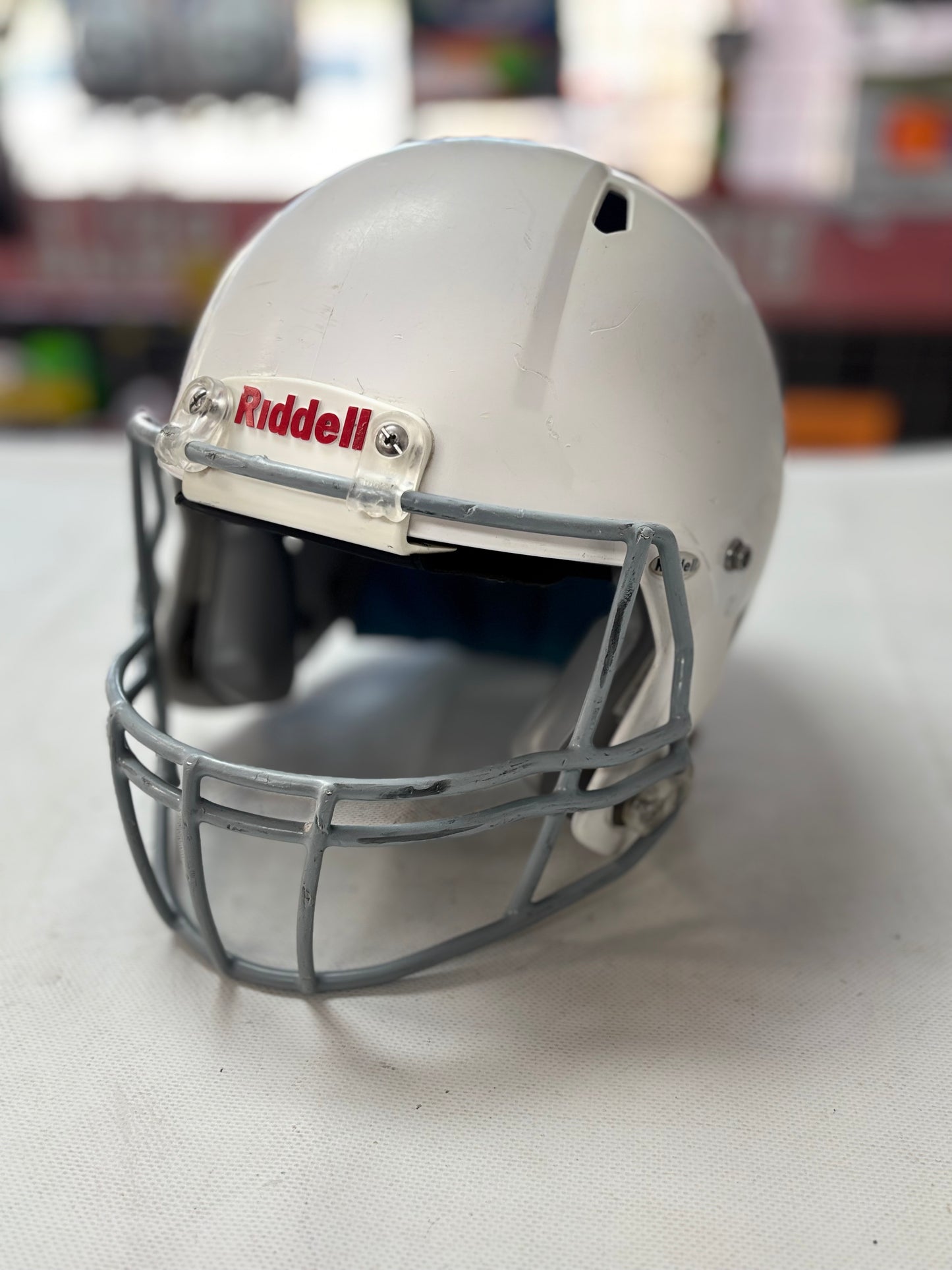 2023 Riddel Victor-I Youth L-XL Football (used)