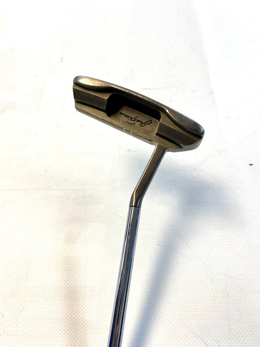 JN Series 01 Putter (used)
